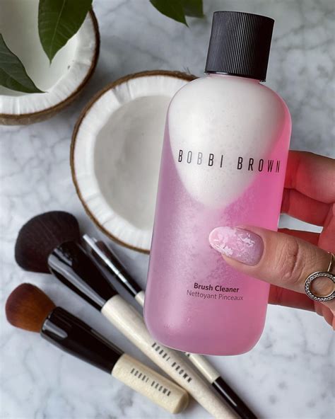 bobbi brown brush cleaner